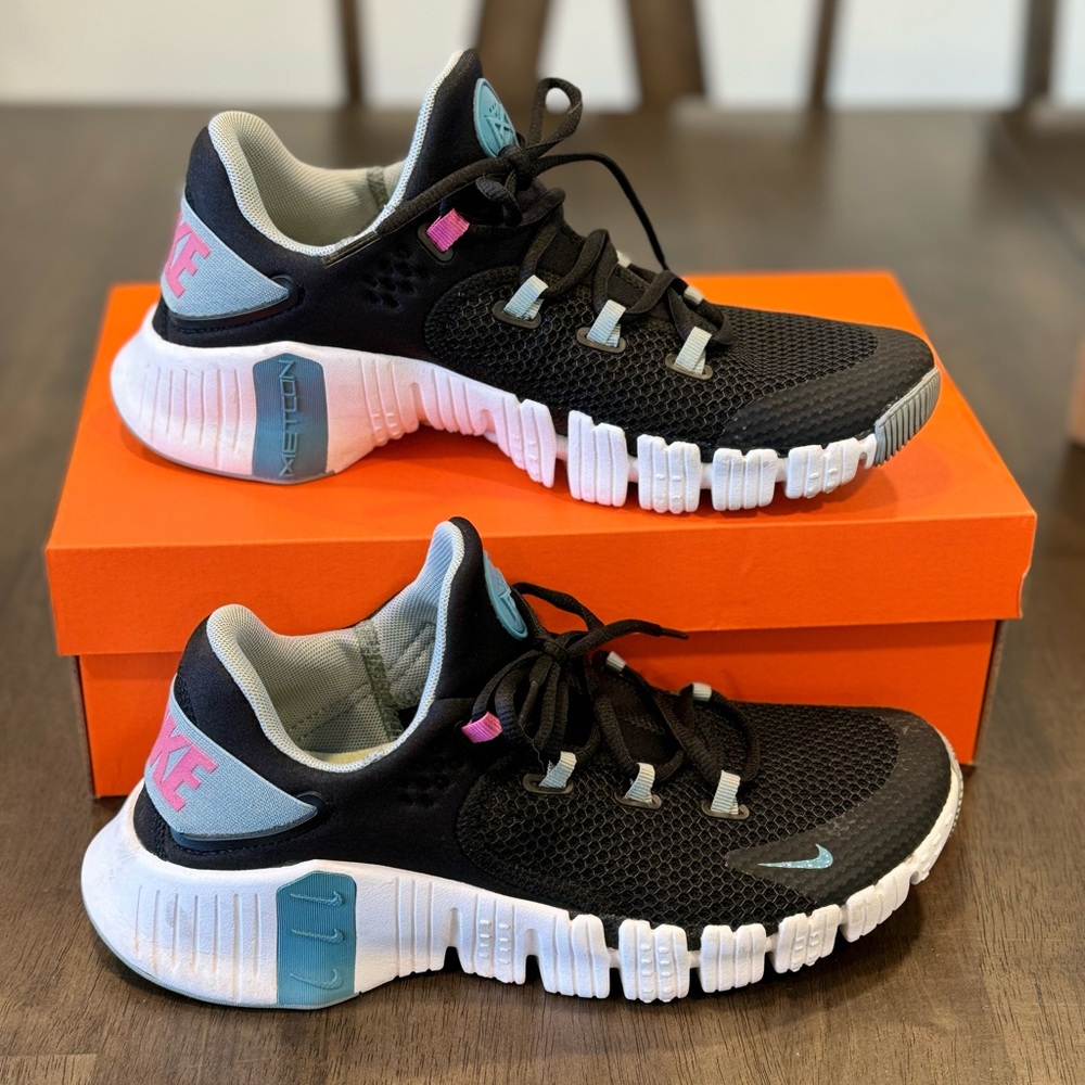 Women's Metcon 4 nikes